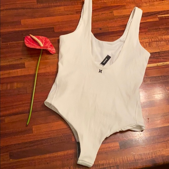 Hurley Women's Quick Dry Block Swimsuit Bodysuit - Picture 3 of 5